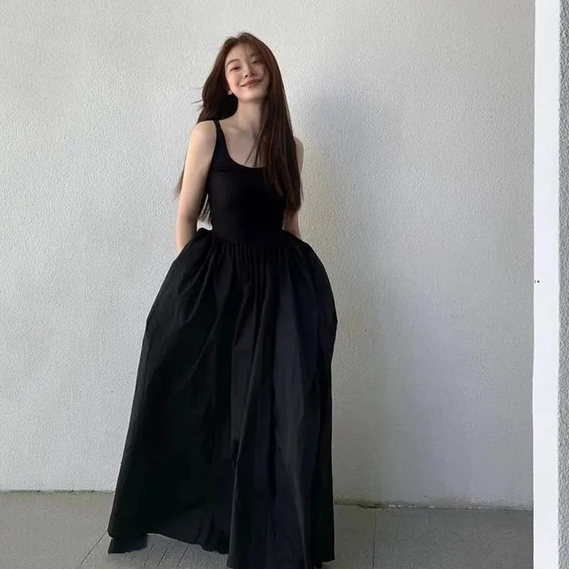 Long Black Dress With High Waist Round Neckline For Parties