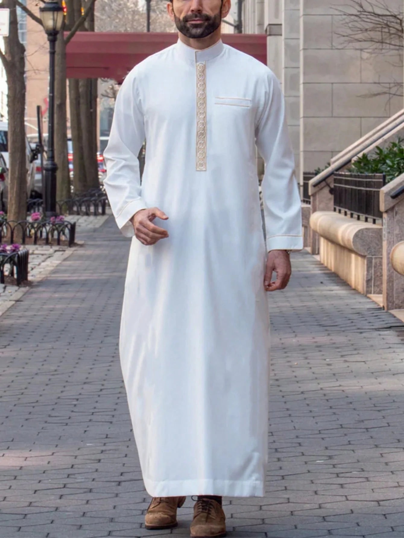 Luxury Islam Thobe For Arab Men Embroidered Stand Collar