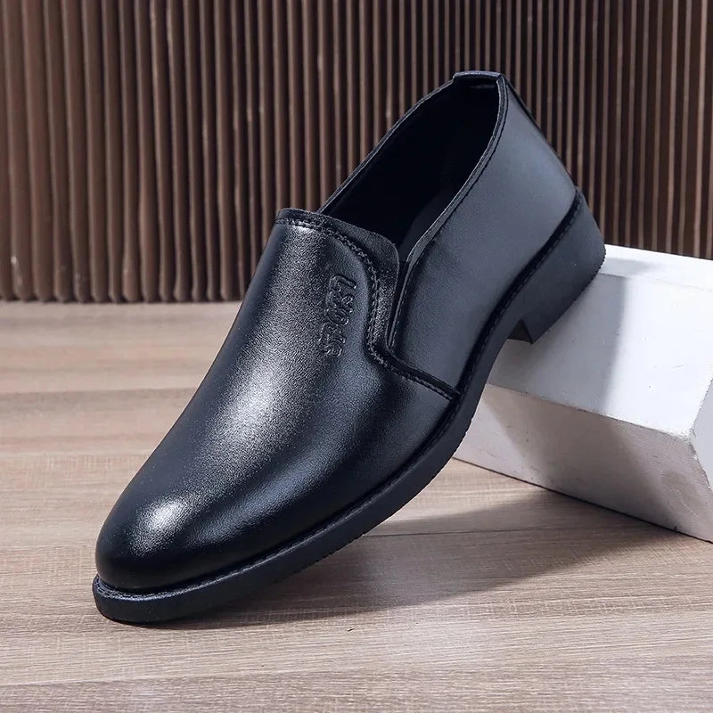 Breathable Leather Shoes For Young Men Round Toe Korean