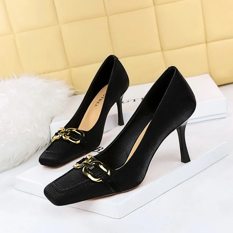 Retro Fashion Ultra High Heel With Metal Buckle Decoration