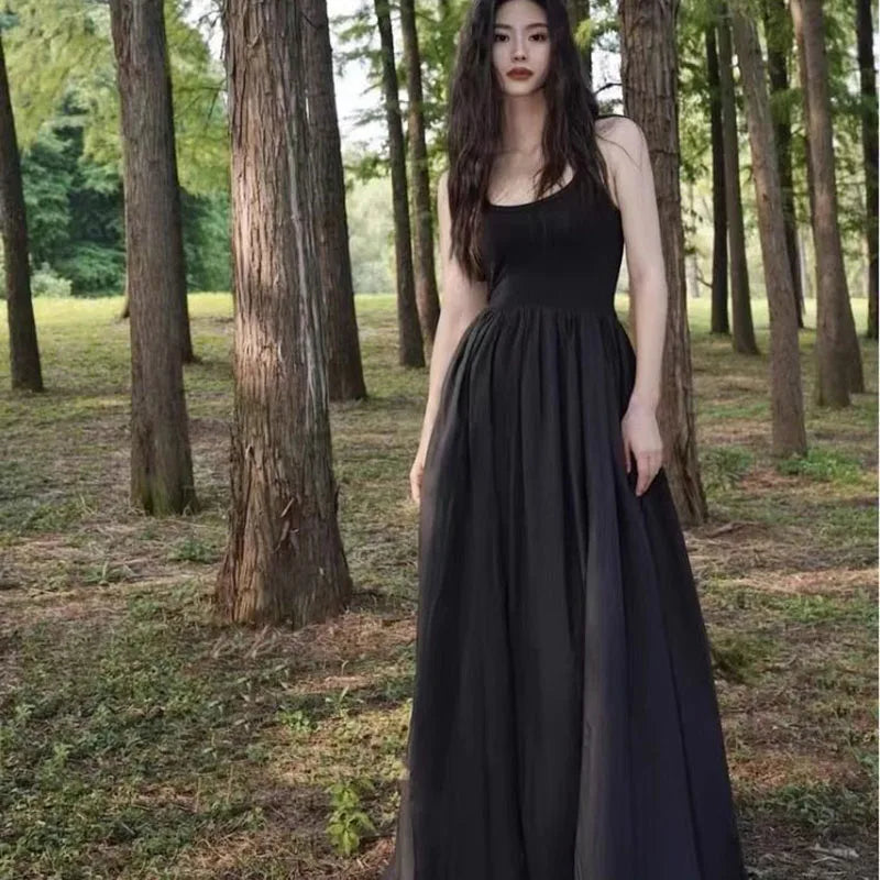 Long Black Dress With High Waist Round Neckline For Parties