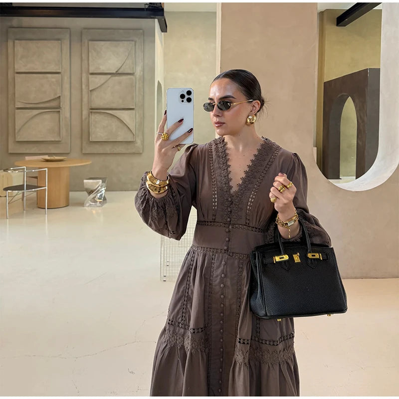 Elegant Lace Dress With V Neck Puff Sleeves For Spring