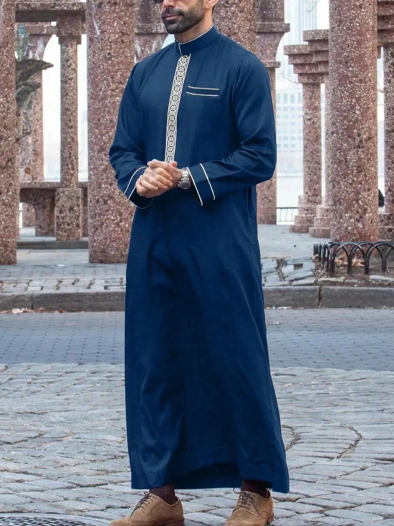 Luxury Islam Thobe For Arab Men Embroidered Stand Collar